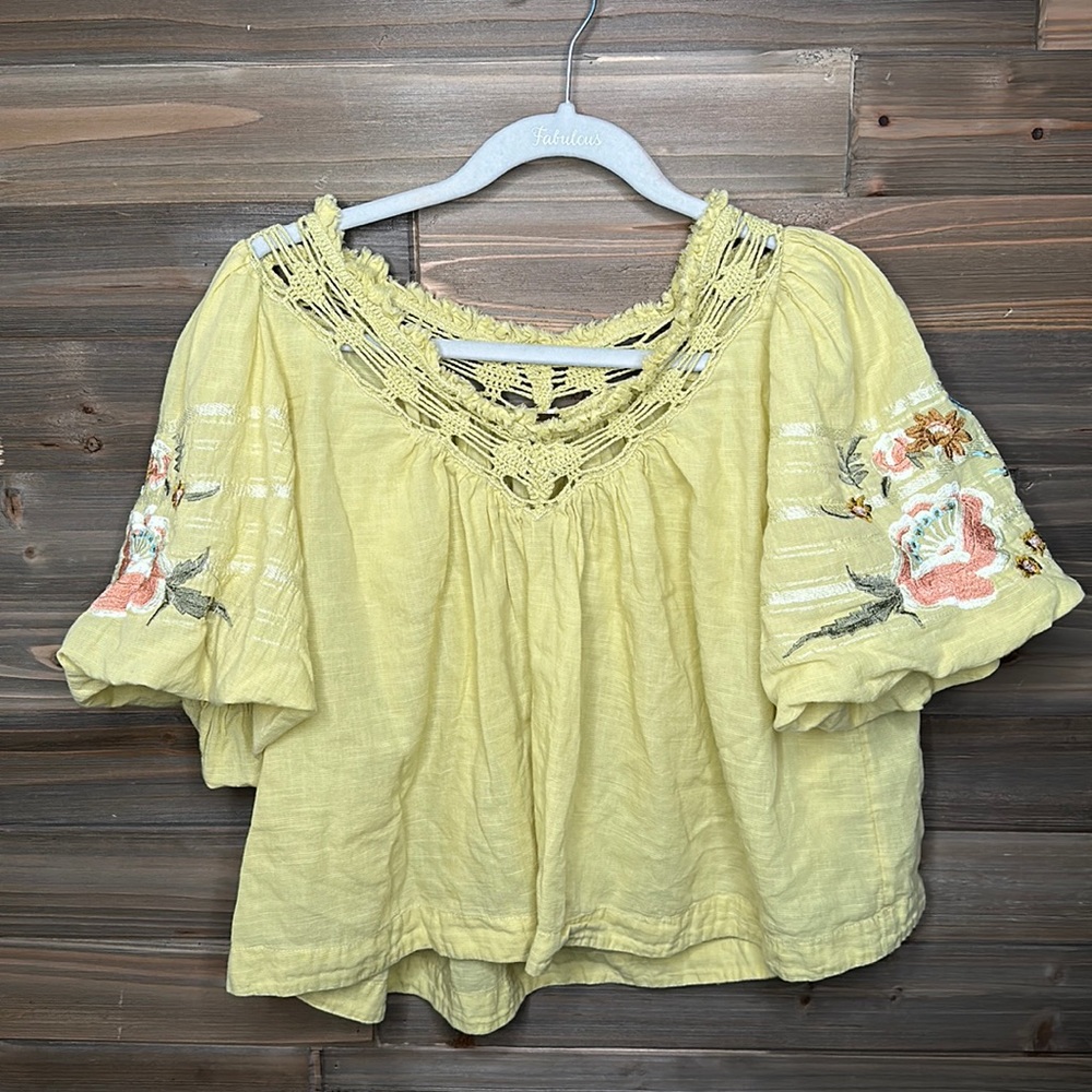 **FREE PEOPLE TOP**